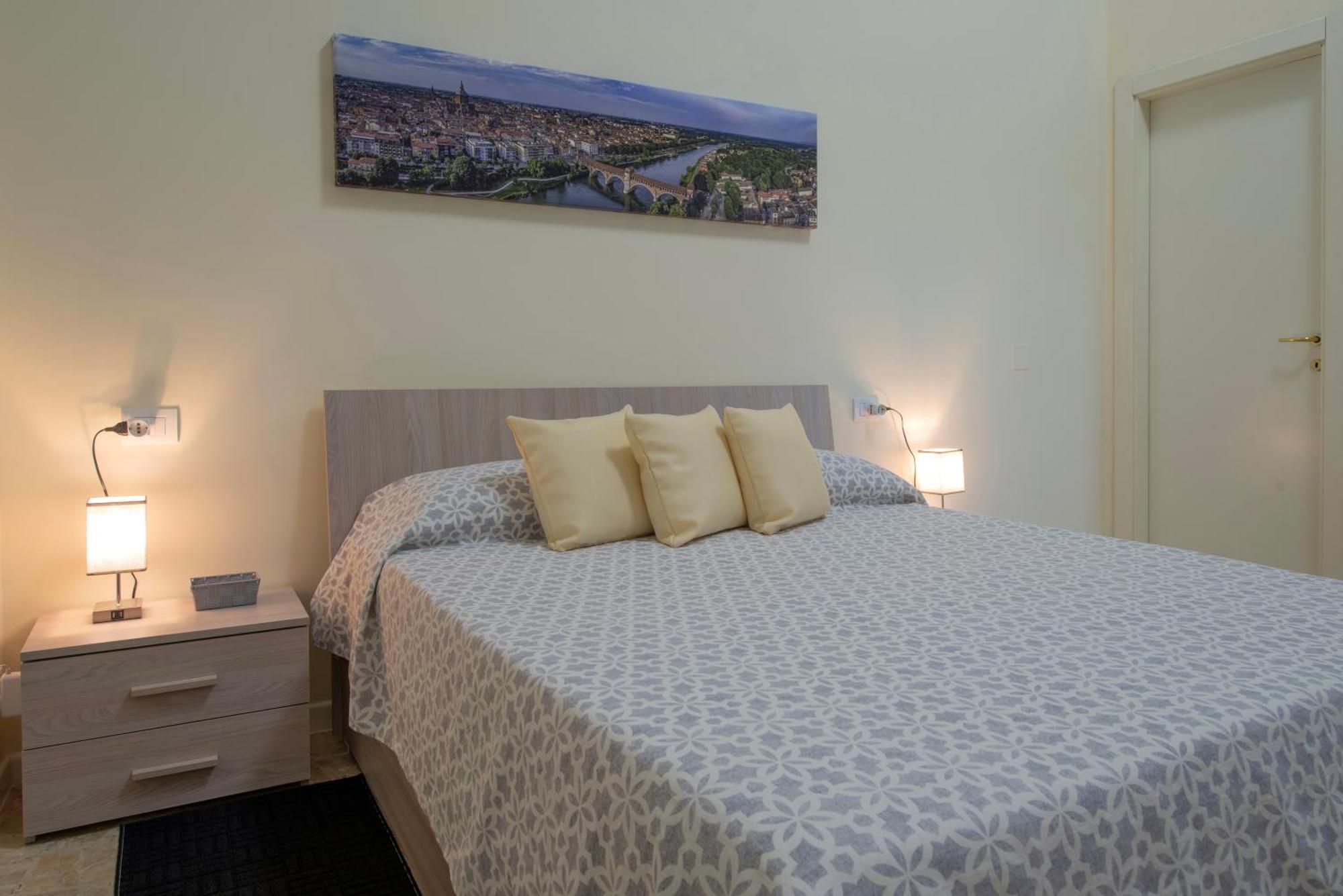 Loft32Pavia, Moderno Appartamento Di 60Mq In Zona Stazione ภายนอก รูปภาพ